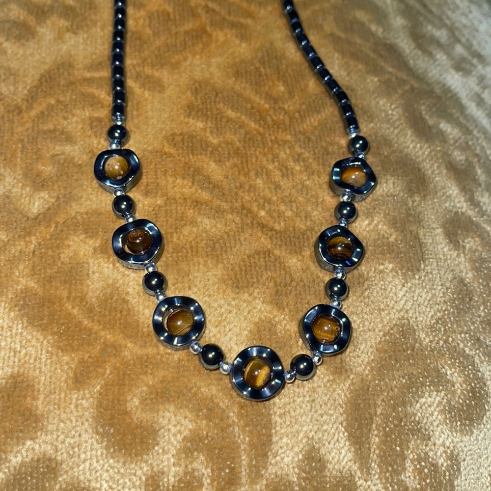 Jewelry - Picture 2 of 3